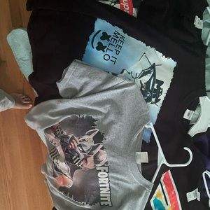 Fortnite shirts size medium